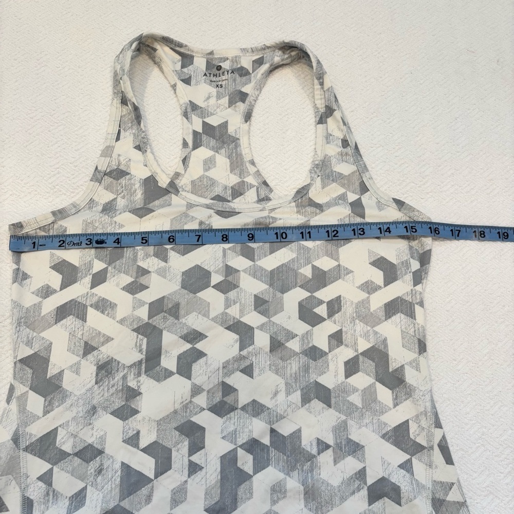 Athleta Womens Racerback Athletic Tank Top Grey White Geometric Print Size XS - Picture 7 of 8